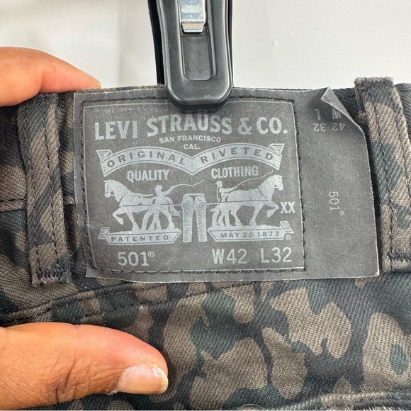 Levi’s 501 camo green jeans pants W42 L32 - Picture 4 of 9